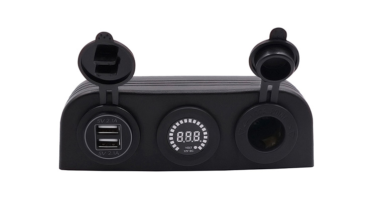 Refit car switch panel Input: DC12V Output: 5V/4.2A 12/20A